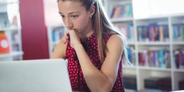 Scholarship Scams: 7 Red Flags to Watch Out for in 2025 - Cover Image